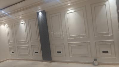 Living Room Image of 1620 Sq.ft 3 BHK Builder Floor for sale in Azadpur New Delhi for Rs. 28000000