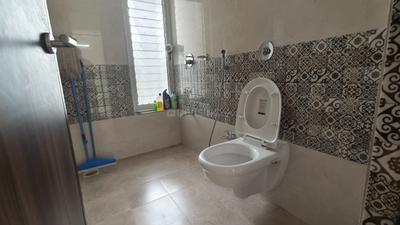 Bathroom Image of 900 Sq.ft 1.5 BHK Apartment / Flat for rent in Marathon Nexzone, Panvel Navi Mumbai for Rs. 17500