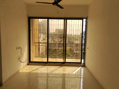 Living Room Image of 740 Sq.ft 1 BHK Apartment / Flat for sale in Gold Crest Enclave by Gold Crest Builders And Developers, Ulwe Navi Mumbai for Rs. 5500000