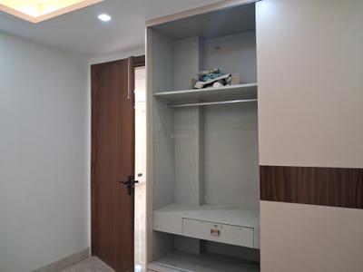 Bedroom Image of 1350 Sq.ft 3 BHK Builder Floor for sale in Paschim Vihar New Delhi for Rs. 26500000