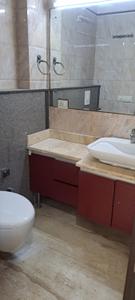 Bathroom Image of 2700 Sq.ft 3 BHK Builder Floor for rent in Sukhdev Vihar New Delhi for Rs. 125000