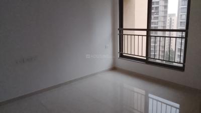 Bedroom Image of 910 Sq.ft 2 BHK Apartment / Flat for rent in Manhattan, Charholi Budruk Pune for Rs. 32000