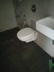 Common Bathroom Image of 1050 Sq.ft 2 BHK Apartment / Flat for sale in Shapoorji Pallonji Vicinia, Powai Mumbai for Rs. 32000000