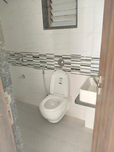 Bathroom Image of 1200 Sq.ft 3 BHK Apartment / Flat for rent in Kohinoor Sapphire III, Tathawade Pune for Rs. 32000