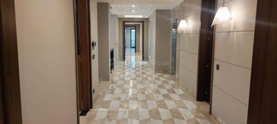 Image of 2700 Sq.ft 4 BHK Builder Floor for sale in Navjeevan Vihar, New Delhi for Rs. 110000000