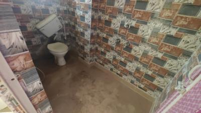 Bathroom Image of 438 Sq.ft 1 BHK Apartment / Flat for sale in Keshtopur Kolkata for Rs. 1400000