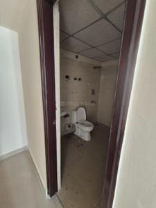 Image of 1600 Sq.ft 3 BHK Apartment / Flat for rent in Sethi Max Royal, Sector 76, Noida for Rs. 34000