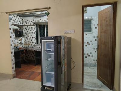 Bedroom Image of 900 Sq.ft 2 BHK Apartment / Flat for rent in Moore Avenue Apartment, Ashok Nagar Kolkata for Rs. 25000