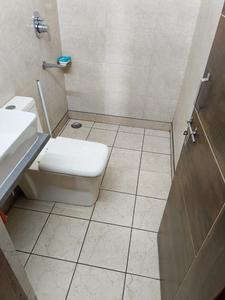 Bathroom Image of 860 Sq.ft 1 RK Builder Floor for rent in Sector 46 Gurgaon for Rs. 17500