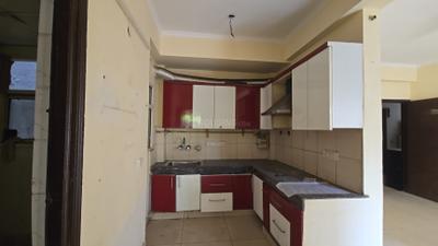 Kitchen Image of 925 Sq.ft 2 BHK Apartment / Flat for rent in Panchsheel Hynish, Noida Extension Greater Noida for Rs. 19000