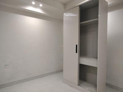 Bedroom Image of 800 Sq.ft 2 BHK Apartment / Flat for sale in Maidan Garhi New Delhi for Rs. 6550000