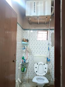 Common Bathroom Image of 685 Sq.ft 2 BHK Apartment / Flat for sale in Jadavpur Kolkata for Rs. 3750000