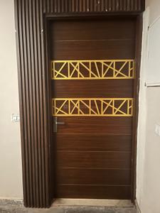 Main Entrance Image of 1550 Sq.ft 3 BHK Apartment / Flat for rent in Sector 17 Faridabad for Rs. 35000