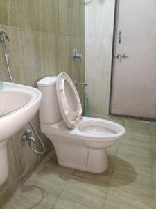 Common Bathroom Image of 1600 Sq.ft 3 BHK Apartment / Flat for sale in Orient Plaza, Kharghar Navi Mumbai for Rs. 17500000