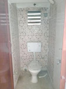 Bathroom Image of 200 Sq.ft 1 BHK Builder Floor for sale in Paikpara Kolkata for Rs. 1200000