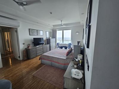 4.5 BHK Flat