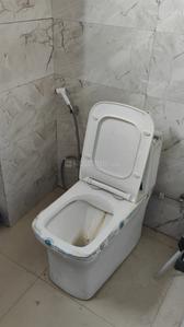 Image of 1300 Sq.ft 3 BHK Apartment / Flat for sale in Supertech Livingston, Crossings Republik, Ghaziabad for Rs. 9800000