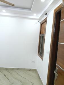 Bedroom Image of 1000 Sq.ft 2 BHK Builder Floor for rent in Khirki Extension New Delhi for Rs. 26000