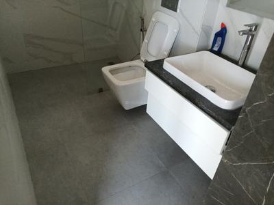 Image of 2100 Sq.ft 3 BHK Apartment / Flat for rent in Gazipur, Zirakpur for Rs. 60000