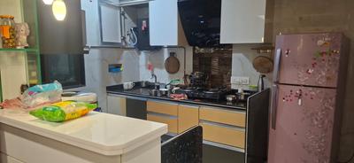 Kitchen Image of 1500 Sq.ft 3 BHK Apartment / Flat for rent in Kesar Harmony, Kharghar Navi Mumbai for Rs. 105000