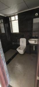 Bathroom Image of 1700 Sq.ft 3.5 BHK Apartment / Flat for sale in Yoo One Phase I, Mohammed Wadi Pune for Rs. 15000000