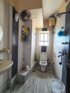 Bathroom Image of 1312 Sq.ft 3 BHK Apartment / Flat for sale in Diamond City West, Sarsuna Kolkata for Rs. 8400000
