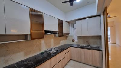 Kitchen Image of 1652 Sq.ft 3 BHK Builder Floor for rent in Smartworld Orchard, Sector 61 Gurgaon for Rs. 62000