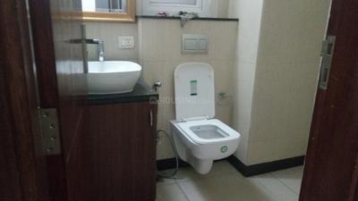 Bathroom Image of 1869 Sq.ft 3 BHK Apartment / Flat for sale in Central Park Resorts, Sector 48 Gurgaon for Rs. 52500000