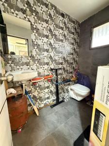 Bathroom Image of 1060 Sq.ft 3 BHK Apartment / Flat for sale in Atladara Vadodara for Rs. 6300000