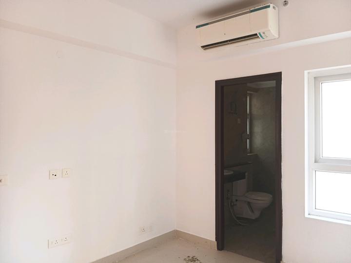 Adani M2K Oyster Grande Main Image 1