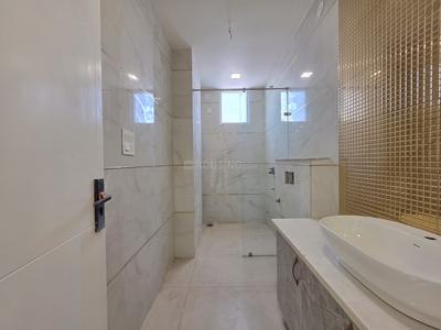 Bathroom Image of 2200 Sq.ft 3 BHK Apartment / Flat for sale in GMS Road Dehradun for Rs. 12500000