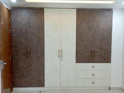Bedroom Image of 1300 Sq.ft 2 BHK Builder Floor for rent in Sector 17 Gurgaon for Rs. 42000