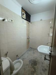 Bathroom Image of 1400 Sq.ft 2 BHK Builder Floor for rent in Sector 46 Gurgaon for Rs. 35000