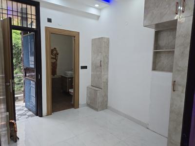 Bedroom Image of 900 Sq.ft 2 BHK Builder Floor for rent in Indirapuram Ghaziabad for Rs. 21000