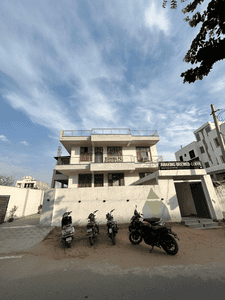 Building Image of Ridhima Hostel in Ramnagariya, Jaipur