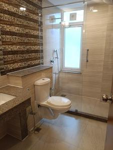 Bathroom Image of 4500 Sq.ft 4 BHK Builder Floor for sale in West End New Delhi for Rs. 320000000