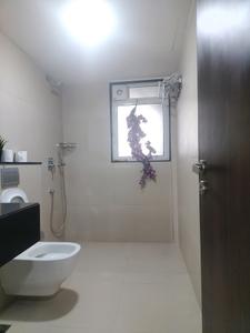 Common Bathroom Image of 670 Sq.ft 1.5 BHK Apartment / Flat for sale in Sharmad Residency, Kothrud Pune for Rs. 10000000
