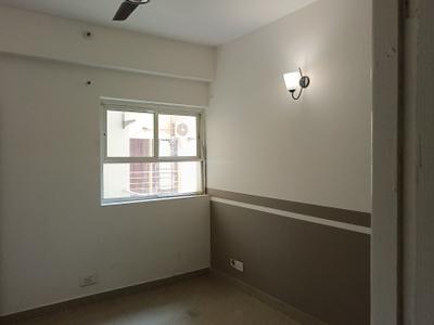 Bedroom Image of 824 Sq.ft 2 BHK Apartment / Flat for sale in Paras Tierea, Sector 137 Noida for Rs. 7400000