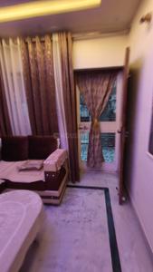 Bedroom Image of 1000 Sq.ft 3 BHK Apartment / Flat for sale in Janakpuri New Delhi for Rs. 16000000