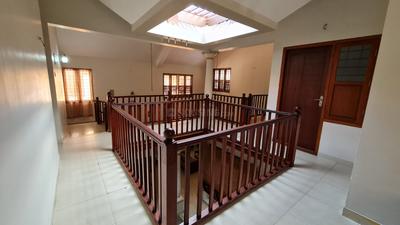 Balcony Image of 3000 Sq.ft 4 BHK Independent House for sale in Edappally Kochi for Rs. 24000000