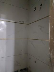 Common Bathroom Image of 550 Sq.ft 2 BHK Apartment / Flat for sale in Burari Affordable Homes, Burari New Delhi for Rs. 3251000