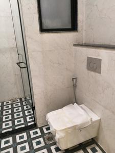 Common Bathroom Image of 1700 Sq.ft 3 BHK Builder Floor for rent in Sector 22 Gurgaon for Rs. 45000