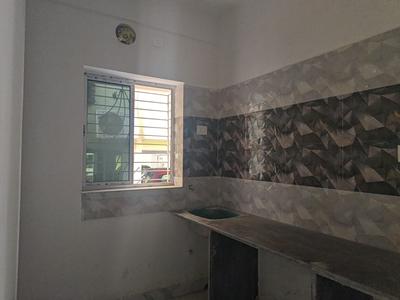 Kitchen Image of 800 Sq.ft 2 BHK Apartment / Flat for sale in Naktala Kolkata for Rs. 4960000
