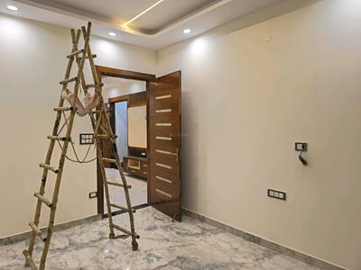 Bedroom Image of 1620 Sq.ft 4 BHK Builder Floor for sale in Jaipuria Sunrise Greens Block G And H, Mahurali Ghaziabad for Rs. 15555555