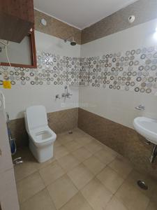 Bathroom Image of 1440 Sq.ft 2 BHK Builder Floor for rent in Sector 46 Gurgaon for Rs. 32500
