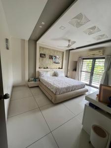 Bedroom Image of 3000 Sq.ft 4.5 BHK Villa for rent in Sunpharma Road Vadodara for Rs. 125000
