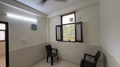 Living Room Image of 700 Sq.ft 2 BHK Builder Floor for rent in Sector 57 Gurgaon for Rs. 20000