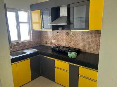 Kitchen Image of 1200 Sq.ft 2 BHK Apartment / Flat for rent in Gomti Nagar Extension Lucknow for Rs. 25000