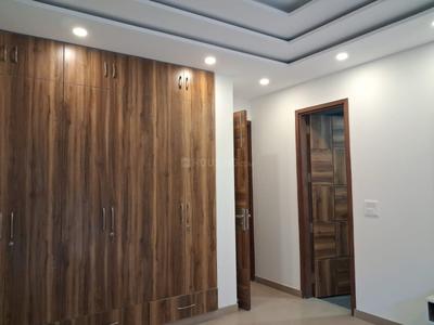 Bedroom Image of 1400 Sq.ft 3 BHK Builder Floor for sale in Paschim Vihar New Delhi for Rs. 30000000