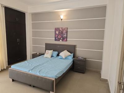 Bedroom Image of 1260 Sq.ft 2 BHK Apartment / Flat for sale in Bulland Heights, Crossings Republik Ghaziabad for Rs. 7800000
